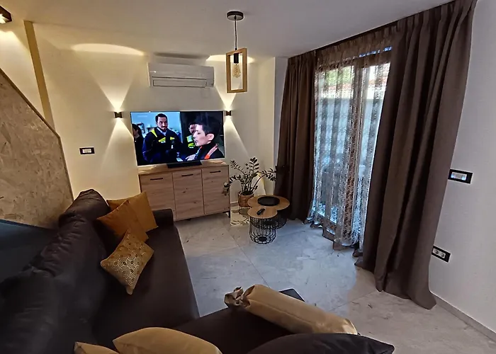 Luxury New Blue Moon 波雷奇